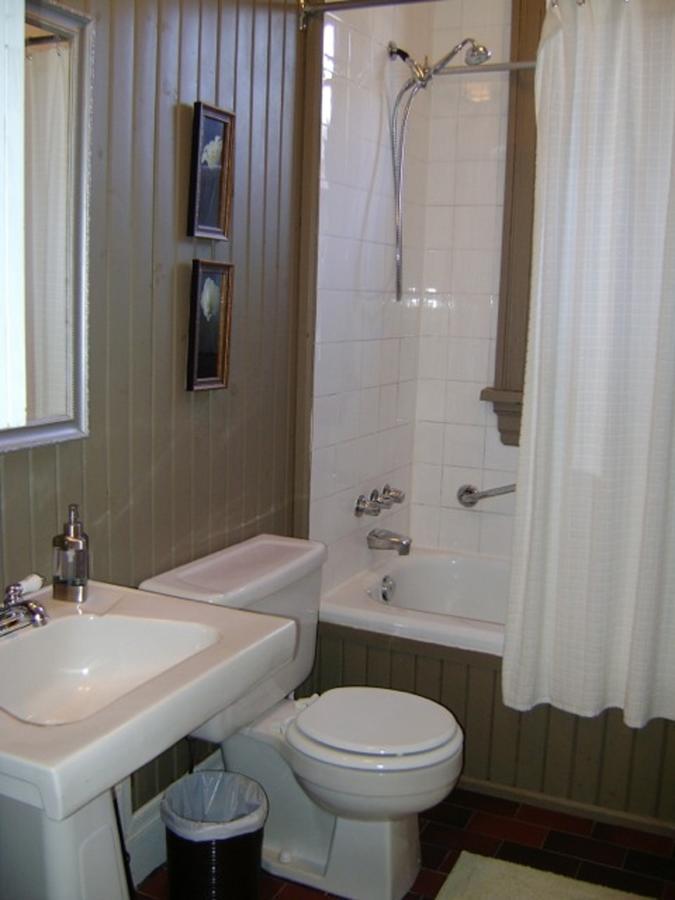 Avalon Bed And Breakfast Оттава Экстерьер фото